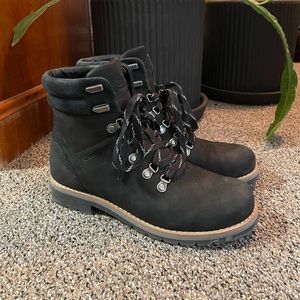 Chaco Cataluña Explorer Boot in Black Leather